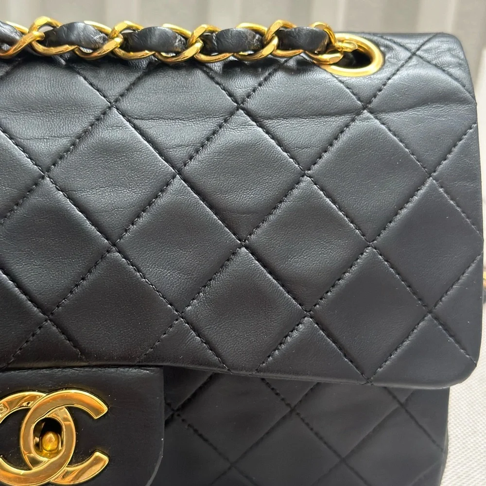 ❌ SOLD ❌ CHANEL VINTAGE Small Classic Flap 24K Gold - Picture 15 of 16